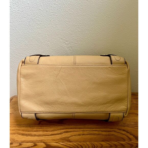 Tignanello Italian Leather Shoulder Bag - Picture 3 of 8